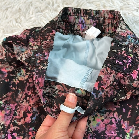 Lululemon Hotty Hot High-Rise Skirt *Long Stencil Blossom Red Multi / Sheer Blue - Picture 3 of 8